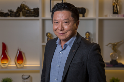 Dr. Milton Seigi Hayashi analisa como o golfe se tornou símbolo de status e bem-estar social.