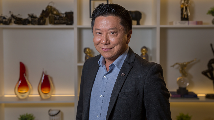 Dr. Milton Seigi Hayashi analisa como o golfe se tornou símbolo de status e bem-estar social.