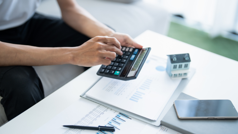 Segundo Leonardo Manzan, a geração distribuída exige atualização constante sobre tributação e incentivos.