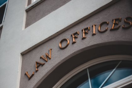 Advocacia moderna pede o equilíbrio entre técnica e humanismo, observa Hebron Costa Cruz de Oliveira.